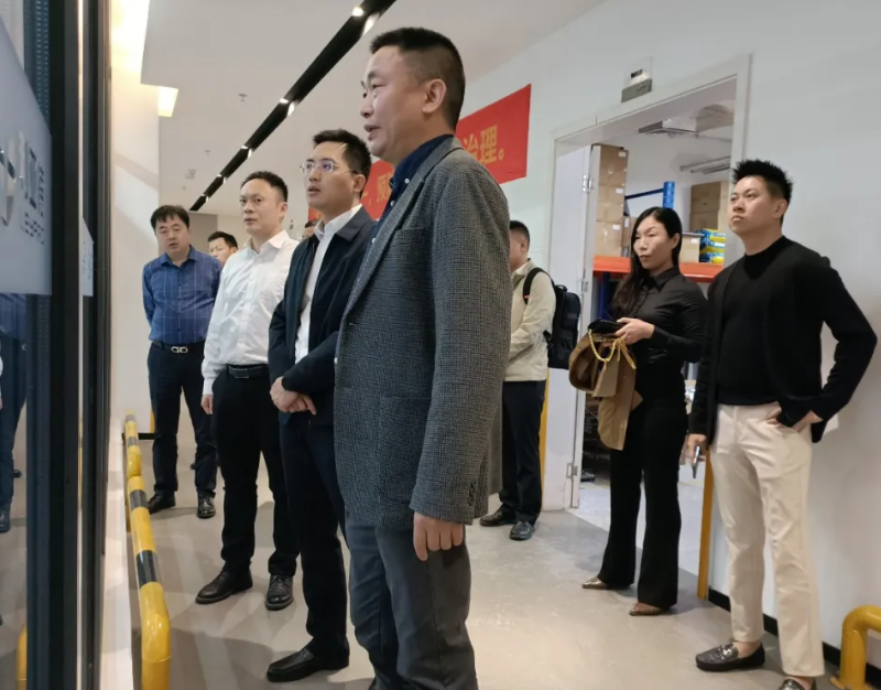 萍乡市经开区向导考察2121非凡集团南方总部